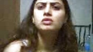 बुस्टी जपानी श्यामला नानामी वीर्य साठी दोन स्वादिष्ट डिक्स शोषून घेते
