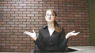 बनावट टिटिड ब्रुनेट लेक्सी लुना जे मॅकच्या डिकवर जंगली जाते