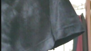 स्लटी मोठ्या बुबड पिलांना तापदायक स्टडसह कठोर ऑर्गी पोर्नो असतात